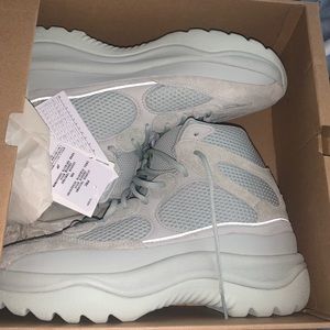 Yeezy Dsrt Boot